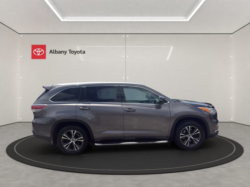 2017 Toyota Highlander GXL AWD 3.5P V6 SUV/7 6A... image 2