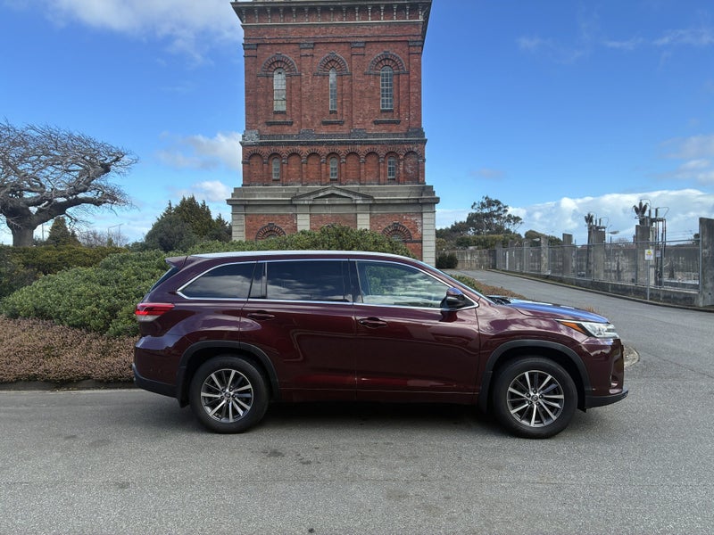 2017 Toyota Highlander GXL AWD image 2