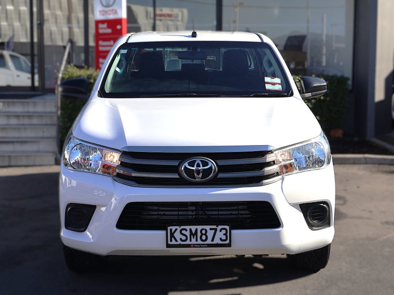 2017 Toyota Hilux 2WD S DIESEL TURBO, Manual image 2