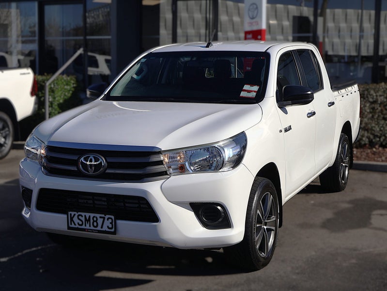 2017 Toyota Hilux 2WD S DIESEL TURBO, Manual image 3