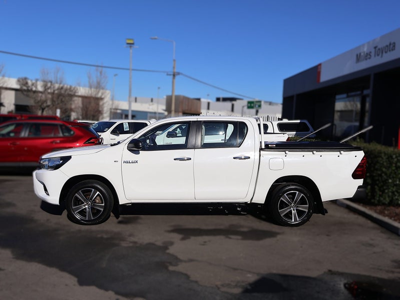 2017 Toyota Hilux 2WD S DIESEL TURBO, Manual image 4