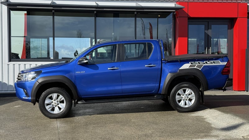 2017 Toyota Hilux 2WD SR 2.8DT DOUBLE CAB UTE 6AT image 5