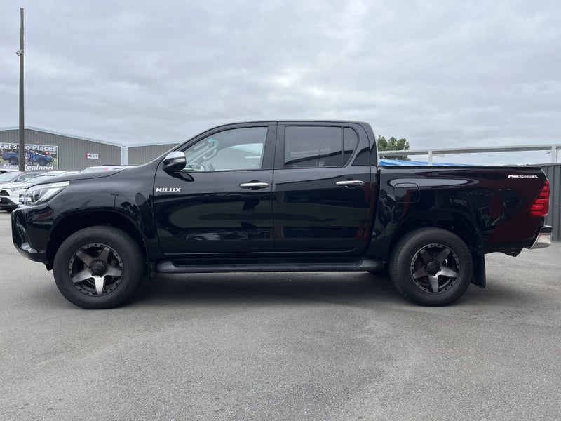 2017 Toyota Hilux 2WD SR5 2.8DT Automatic Doubl... image 5
