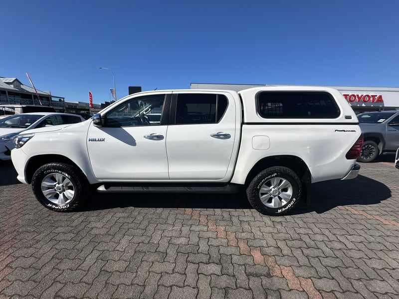 2017 Toyota Hilux 2WD SR5 2.8DT DOUBLE CAB UTE... image 4