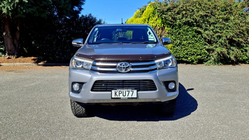 2017 Toyota Hilux 4WD SR5 LIMITED 2.8DT DOUBLE... image 2