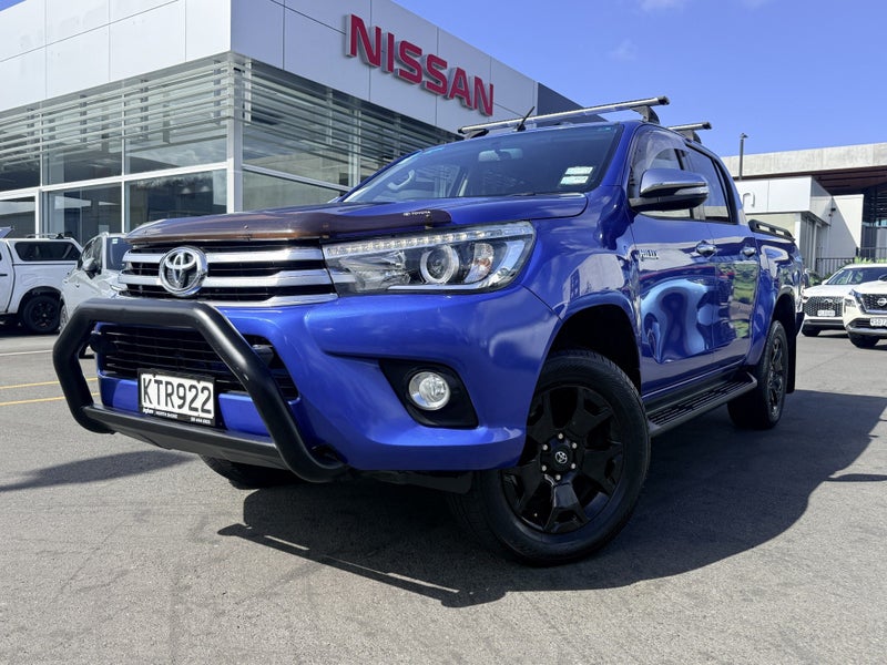 2017 Toyota Hilux SR5 TD DC 2.8 AUTOMATIC image 2