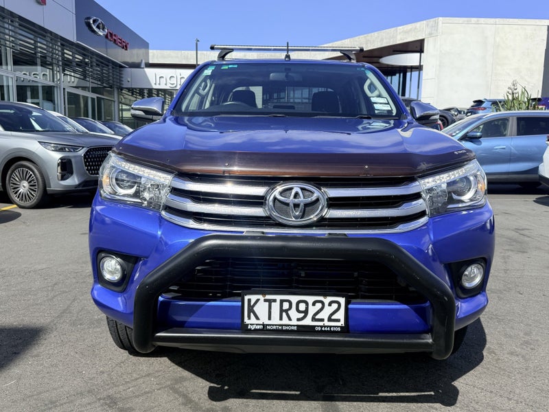 2017 Toyota Hilux SR5 TD DC 2.8 AUTOMATIC image 3