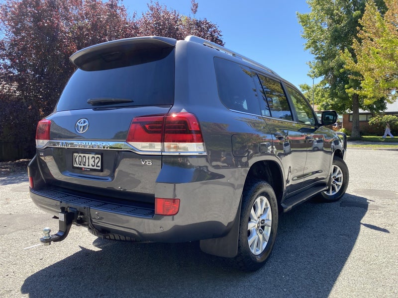 2017 Toyota Land Cruiser 200 VX 4WD 4.5TD V8 SUV image 5