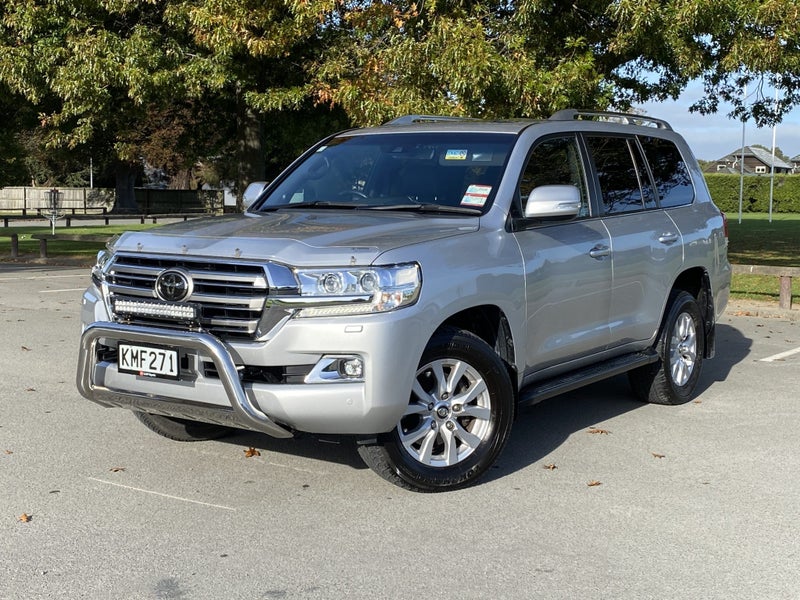 2017 Toyota Land Cruiser 200 VX LIMITED 4WD 4.5... image 3
