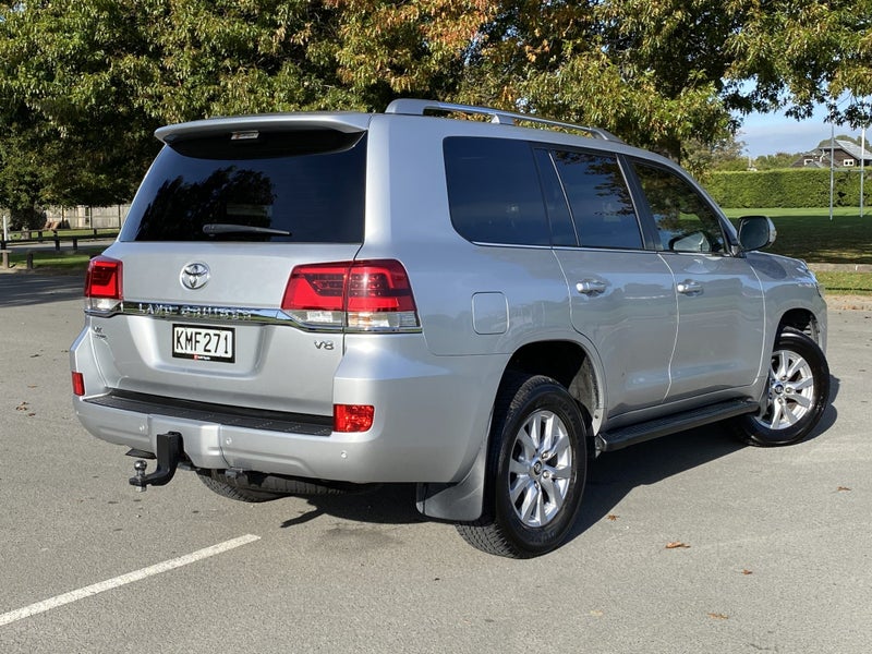 2017 Toyota Land Cruiser 200 VX LIMITED 4WD 4.5... image 5