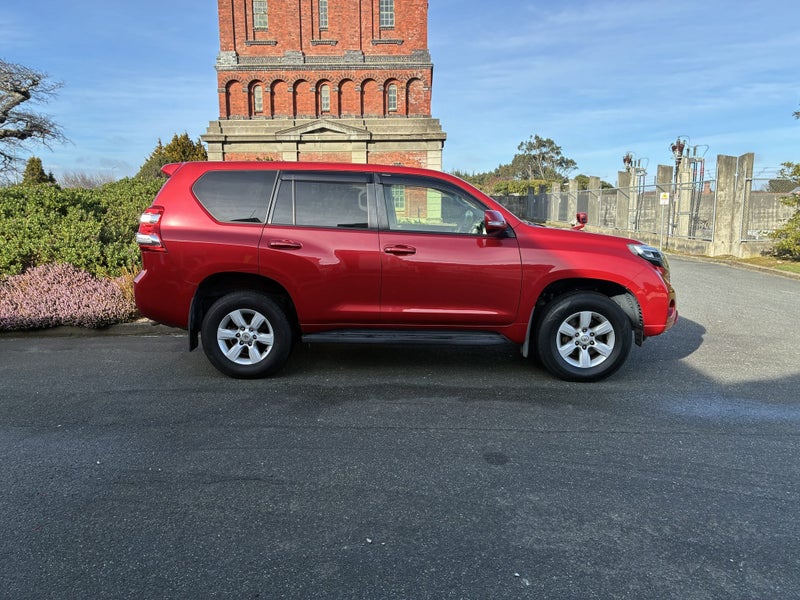 2017 Toyota Land Cruiser Prado TX image 2