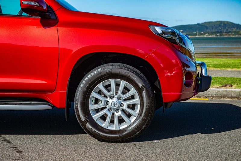 2017 Toyota Land Cruiser Prado VX 2.8D 6AT 4WD image 4