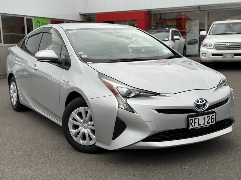 2017 Toyota Prius 1.8 Hybrid E 5 Dr Hatch CVT 2WD image 3