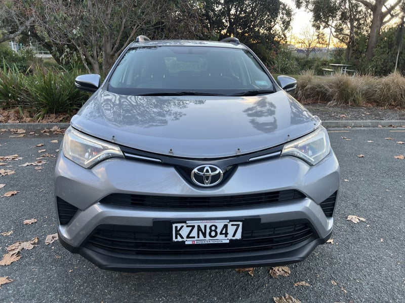 2017 Toyota RAV4 GX FWD 2.0P image 2