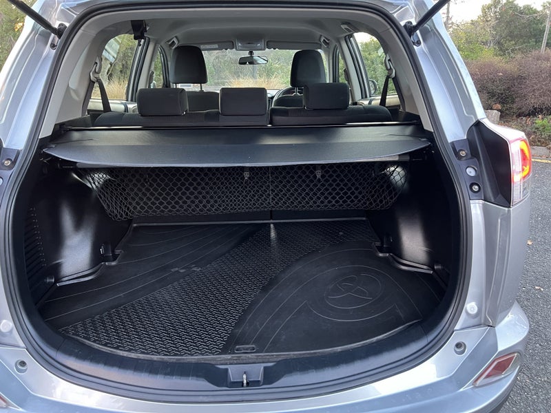 2017 Toyota RAV4 GX FWD 2.0P image 5