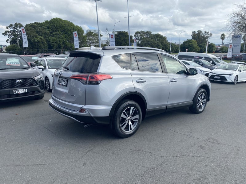 2017 Toyota RAV4 GXL AWD 2.5P image 2