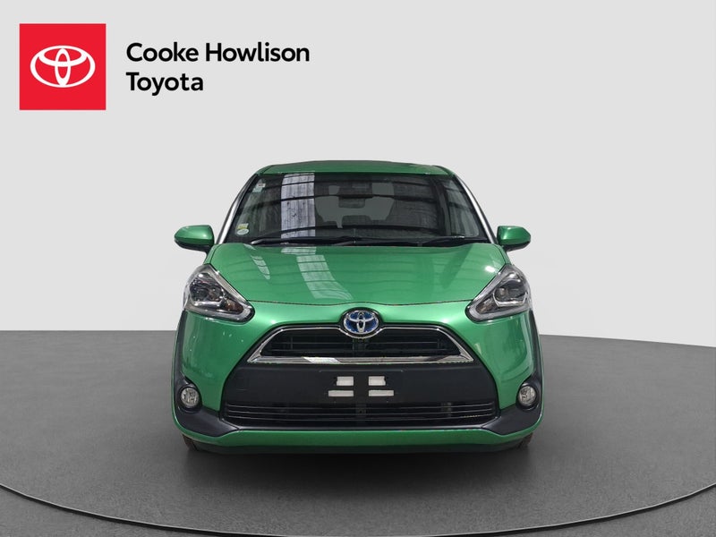 2017 Toyota Sienta 1.5 Hybrid G image 2