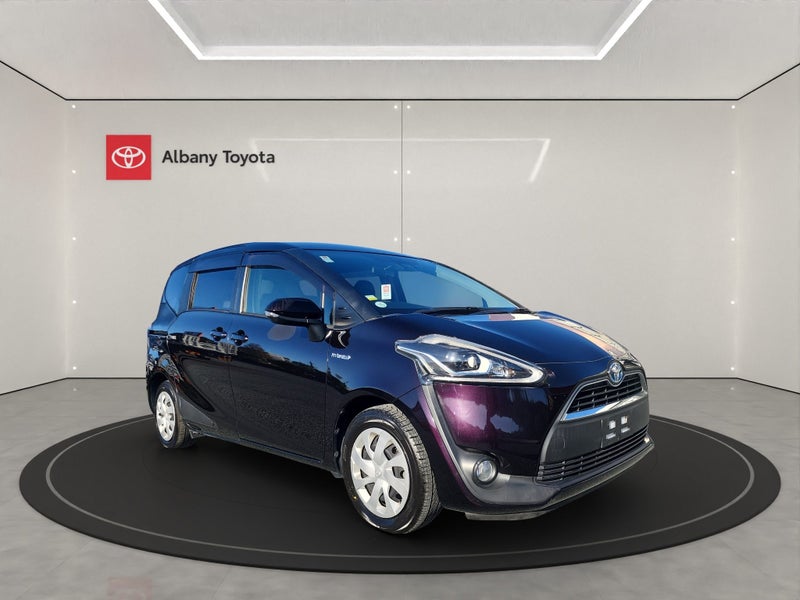 2017 Toyota Sienta 1.5P/Hybrid 7 Seats image 1