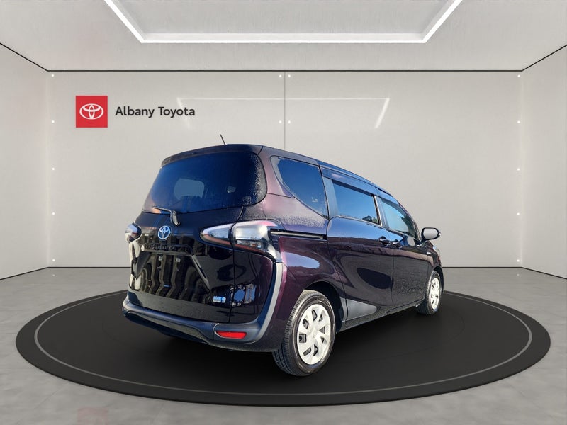 2017 Toyota Sienta 1.5P/Hybrid 7 Seats image 3