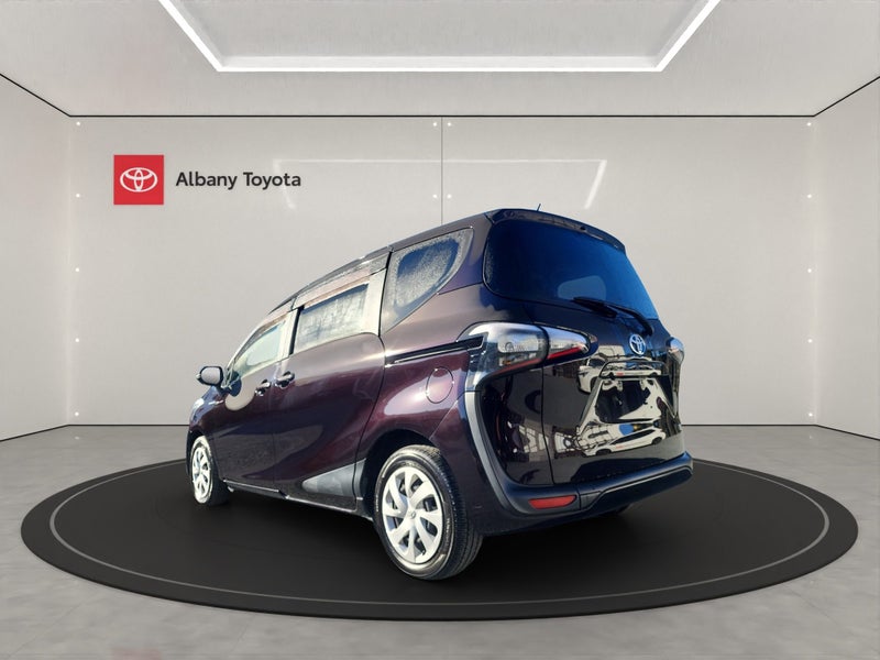 2017 Toyota Sienta 1.5P/Hybrid 7 Seats image 5