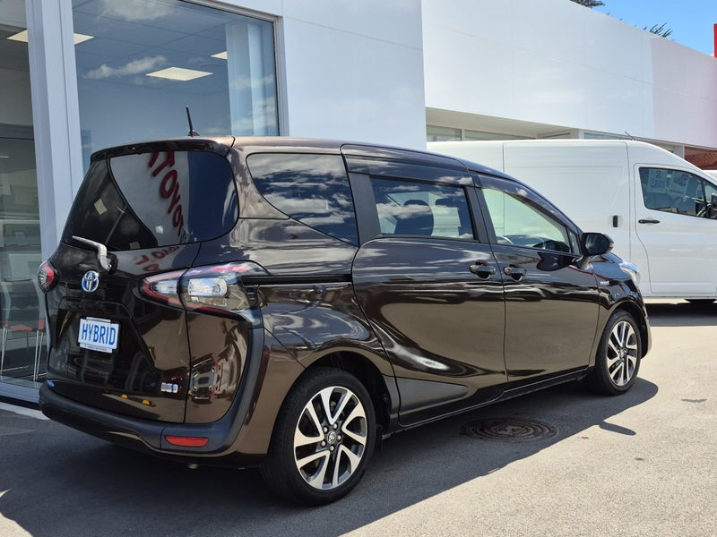 2017 Toyota Sienta 1.5P HYBRID 7seat G Spec image 4