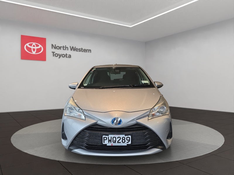2017 Toyota Vitz 1.5 Hybrid F 5Dr Hatch CVT 2WD image 2