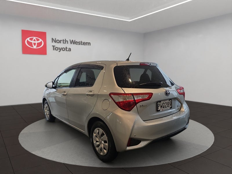 2017 Toyota Vitz 1.5 Hybrid F 5Dr Hatch CVT 2WD image 5