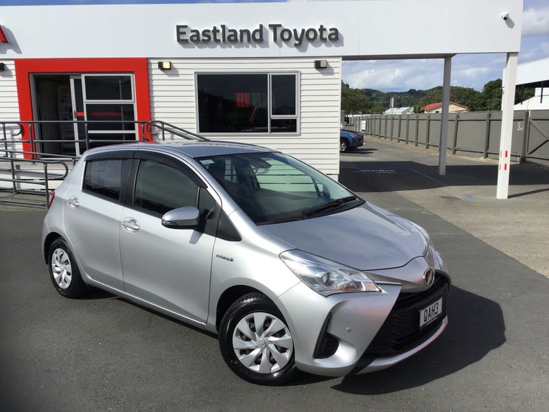 2017 Toyota Vitz 1.5 Hybrid Hatch - NZ Audio Sy... image 1