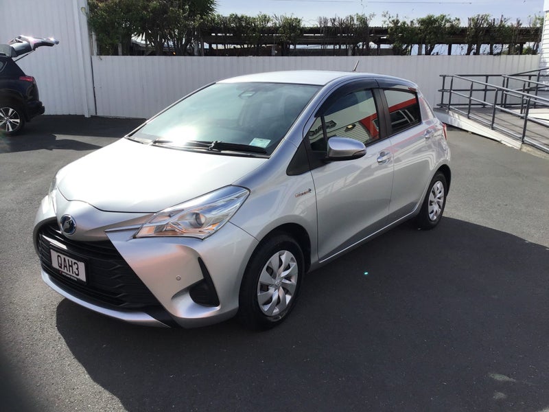 2017 Toyota Vitz 1.5 Hybrid Hatch - NZ Audio Sy... image 3