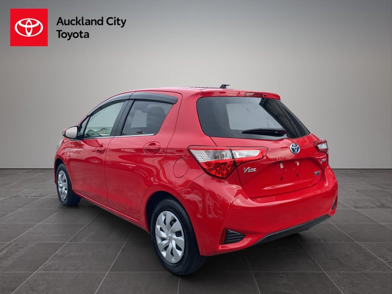 2017 Toyota Vitz 1.5 Hybrid Jewela 5Dr Hatch CV... image 5
