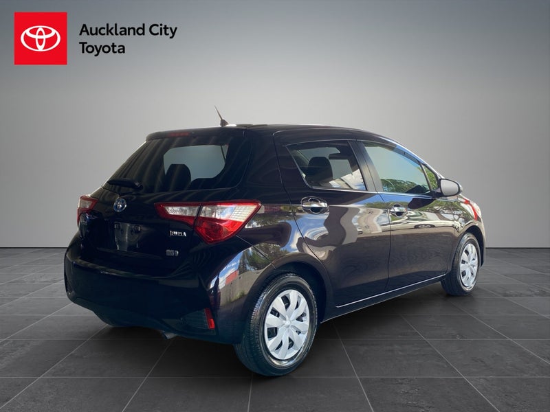2017 Toyota Vitz 1.5 Hybrid Jewela 5Dr Hatch CV... image 3