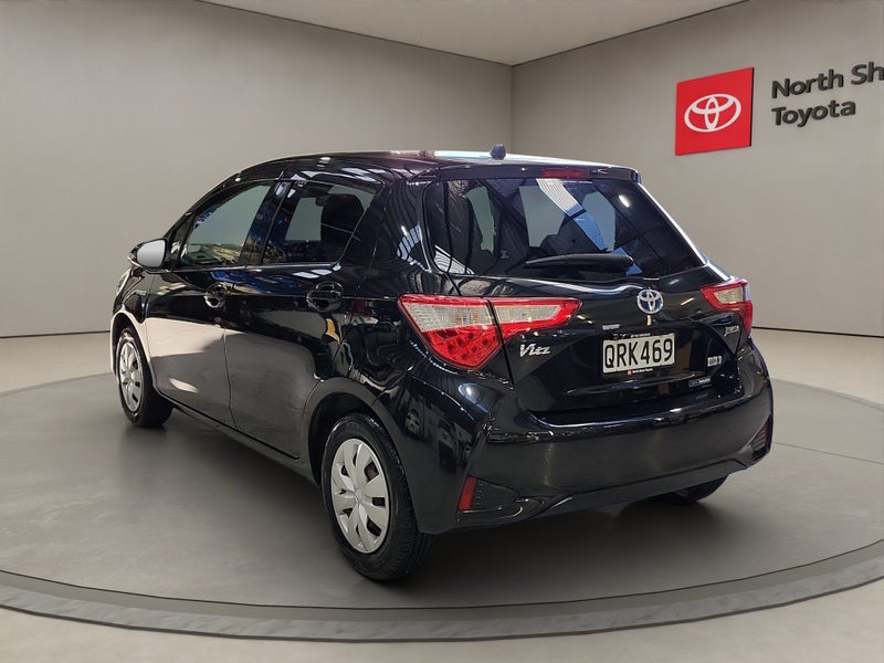 2017 Toyota Vitz 1.5L Hybrid Jewela Hatchback FWD image 5