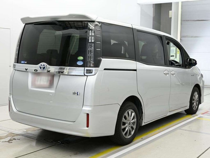2017 Toyota Voxy 1.8 Hybrid CVT 2WD image 3