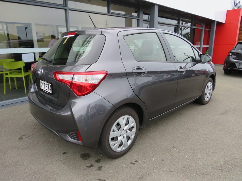 2017 Toyota Yaris GX 1.3P image 5