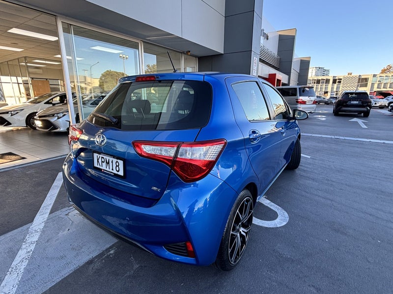 2017 Toyota Yaris SX 1.5 PETROL SPORTY HATCH image 3