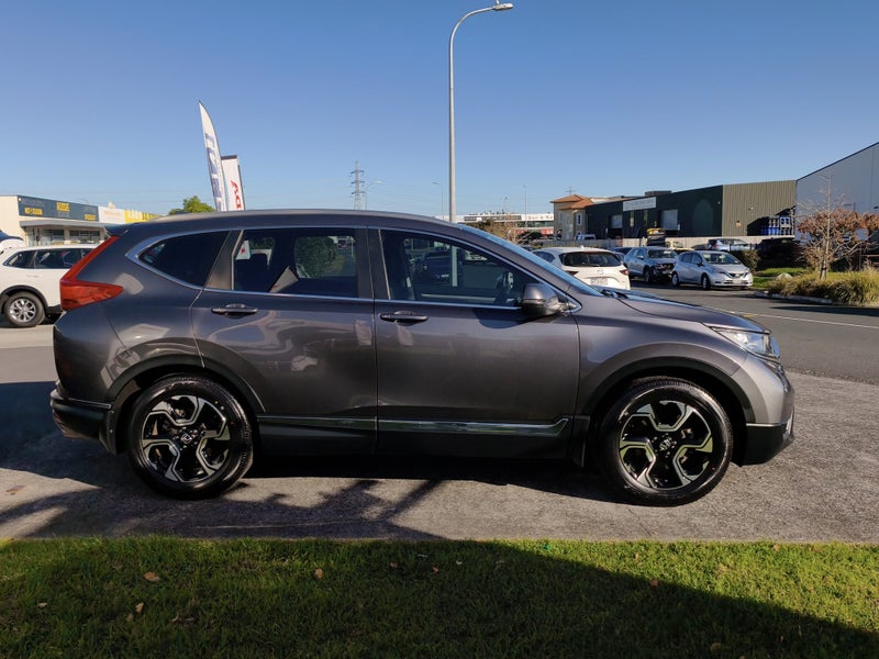 2018 Honda CR-V Touring - NZ New image 4