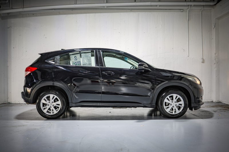 2018 Honda HR-V S image 3