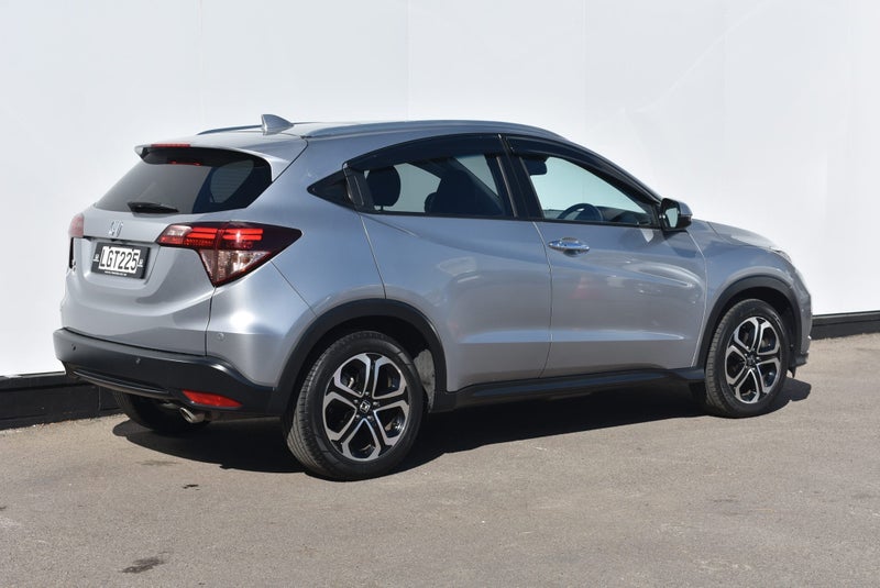 2018 Honda HR-V Sport image 4