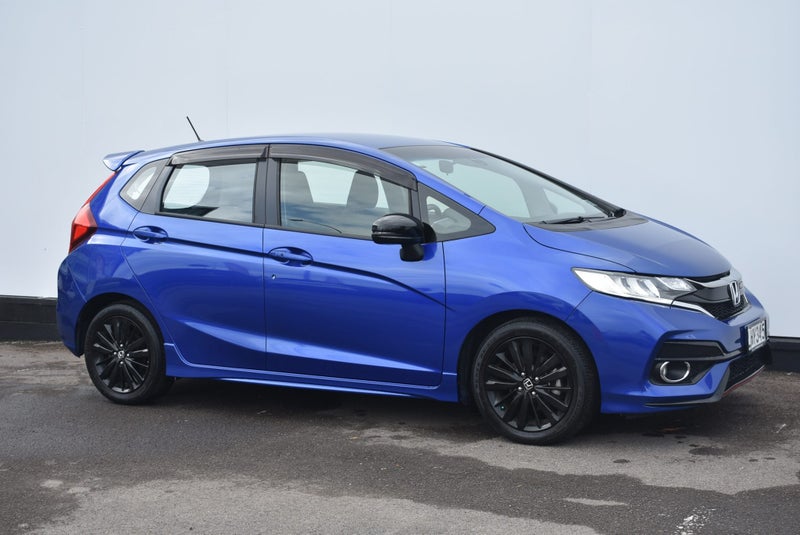 2018 Honda Jazz RS image 3