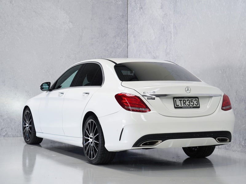 2018 Mercedes-Benz C 300 AMG Line Sedan *NZ New* image 2