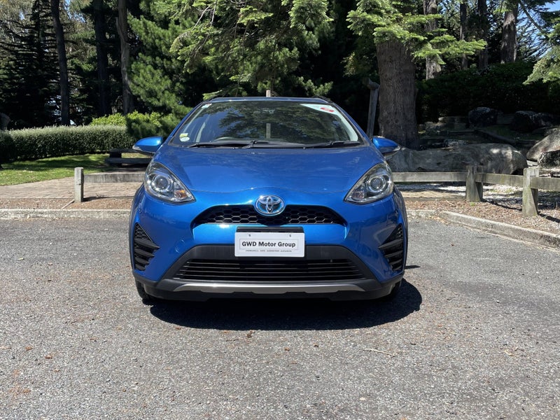 2018 Toyota Aqua 1.5 Hybrid Crossover 5 Dr Hatc... image 2