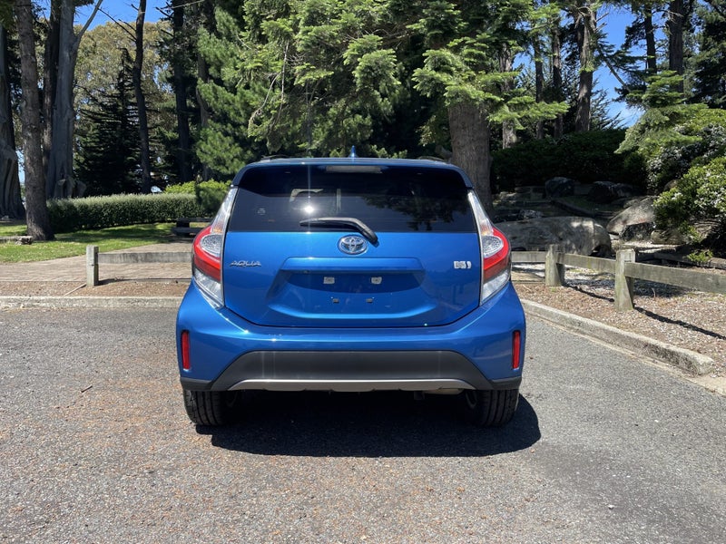2018 Toyota Aqua 1.5 Hybrid Crossover 5 Dr Hatc... image 5