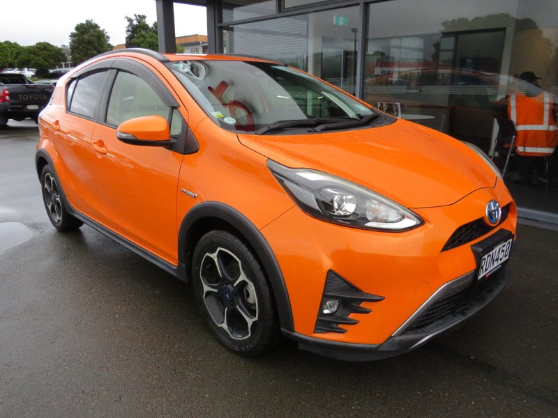 2018 Toyota Aqua 1.5 Hybrid Crossover + 6.95% F... image 2