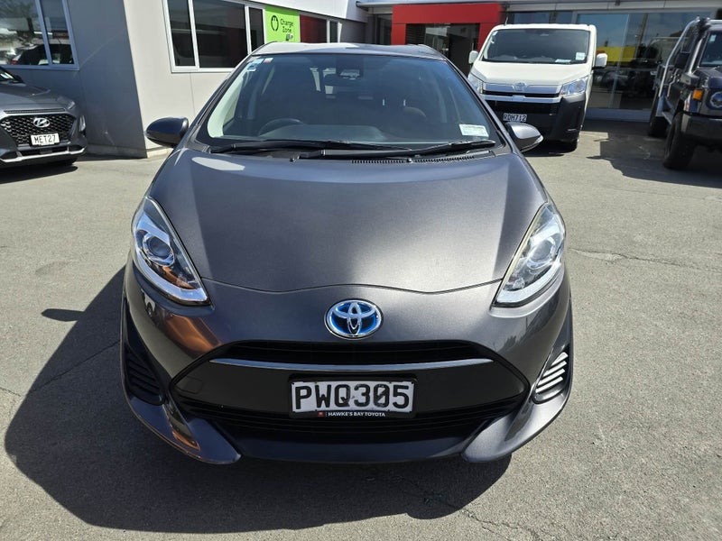 2018 Toyota Aqua 1.5 Hybrid G 5 Dr Hatch CVT 2WD image 3