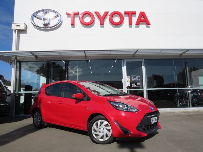 2018 Toyota Aqua 1.5 Hybrid G 5 Dr Hatch CVT image 1