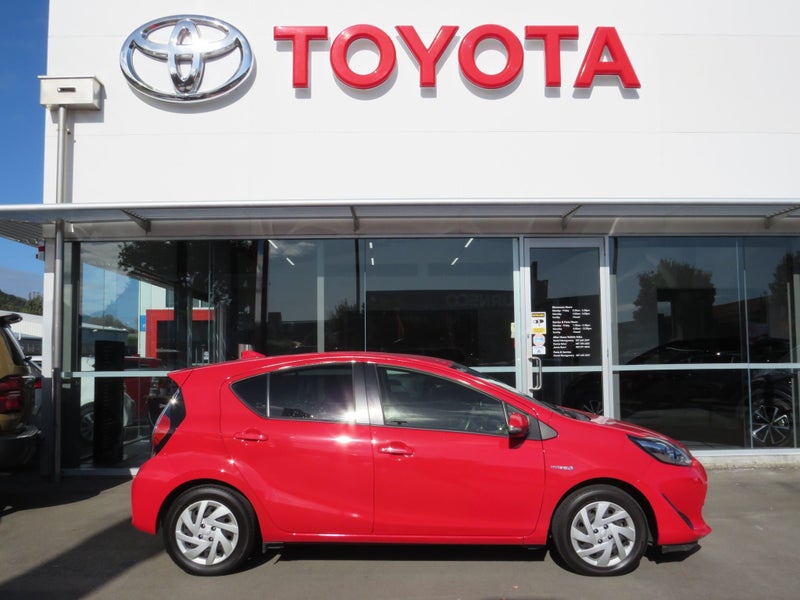 2018 Toyota Aqua 1.5 Hybrid G 5 Dr Hatch CVT image 4