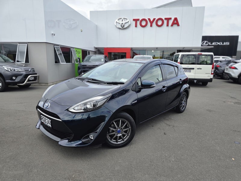 2018 Toyota Aqua 1.5 Hybrid G Soft Leather Sele... image 3