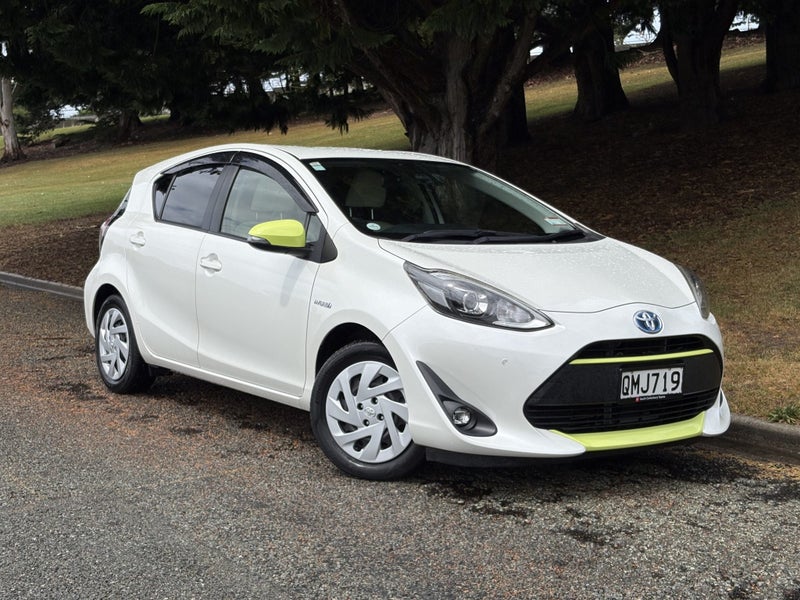 2018 Toyota Aqua 1.5 Hybrid G Soft Leather Sele... image 1