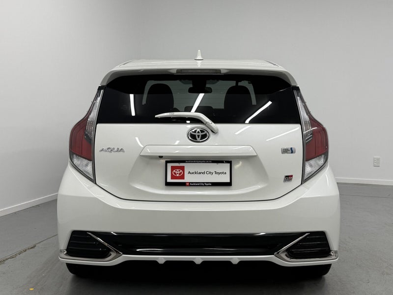 2018 Toyota Aqua 1.5 Hybrid GR Sport image 5