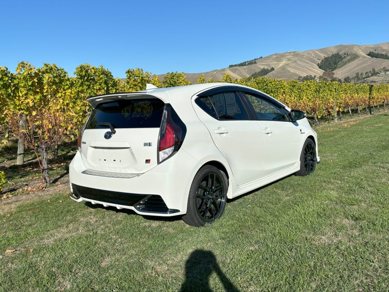 2018 Toyota Aqua 1.5 Hybrid GR Sport Hatch CVT 2WD image 4